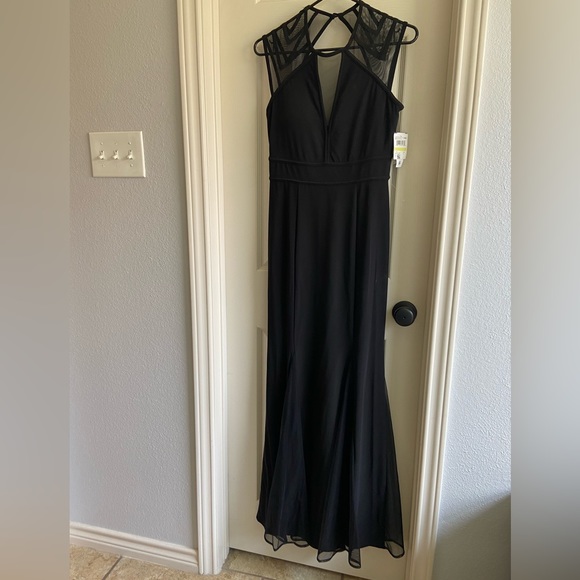 NW NIGHTWAY Women’s Size 4 Black Mesh cut out mermaid Gown Dress - Picture 3 of 4